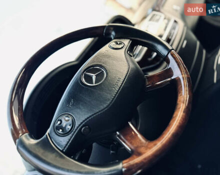 Черный Мерседес С Класс, объемом двигателя 5.5 л и пробегом 210 тыс. км за 12900 $, фото 35 на Automoto.ua