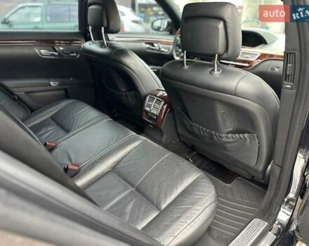 Черный Мерседес С Класс, объемом двигателя 2.99 л и пробегом 233 тыс. км за 16400 $, фото 10 на Automoto.ua