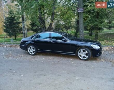 Черный Мерседес С Класс, объемом двигателя 5.5 л и пробегом 132 тыс. км за 21500 $, фото 3 на Automoto.ua