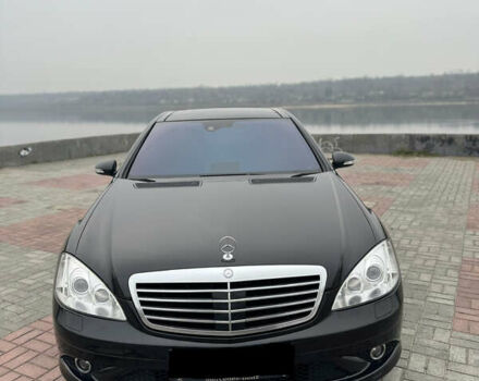 Чорний Мерседес С Клас, об'ємом двигуна 5.5 л та пробігом 182 тис. км за 17999 $, фото 11 на Automoto.ua