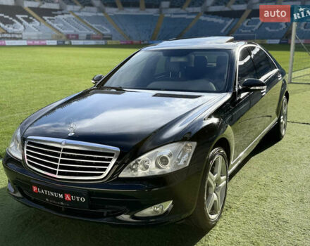 Черный Мерседес С Класс, объемом двигателя 5.5 л и пробегом 288 тыс. км за 10500 $, фото 10 на Automoto.ua