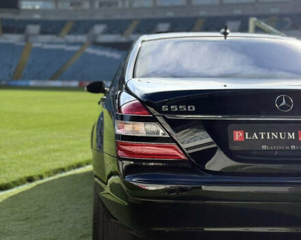 Черный Мерседес С Класс, объемом двигателя 5.5 л и пробегом 288 тыс. км за 10500 $, фото 14 на Automoto.ua