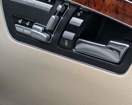 Чорний Мерседес С Клас, об'ємом двигуна 2.99 л та пробігом 375 тис. км за 11499 $, фото 63 на Automoto.ua