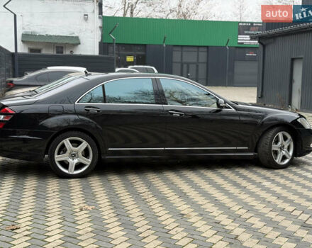 Черный Мерседес С Класс, объемом двигателя 5.46 л и пробегом 70 тыс. км за 20500 $, фото 3 на Automoto.ua