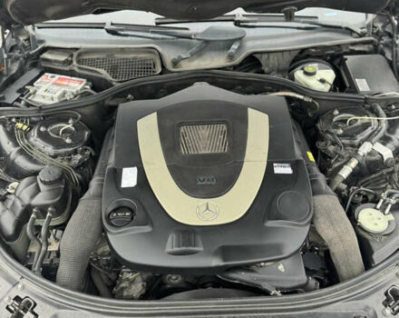 Чорний Мерседес С Клас, об'ємом двигуна 5.5 л та пробігом 182 тис. км за 17999 $, фото 9 на Automoto.ua