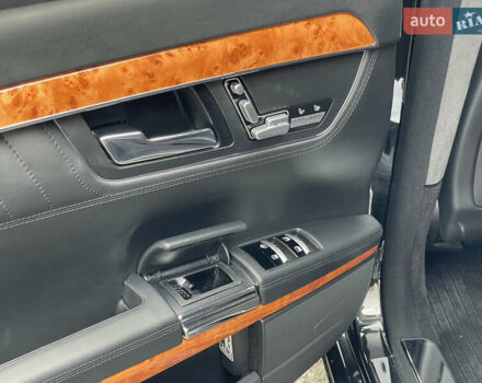 Черный Мерседес С Класс, объемом двигателя 5.5 л и пробегом 117 тыс. км за 49990 $, фото 26 на Automoto.ua