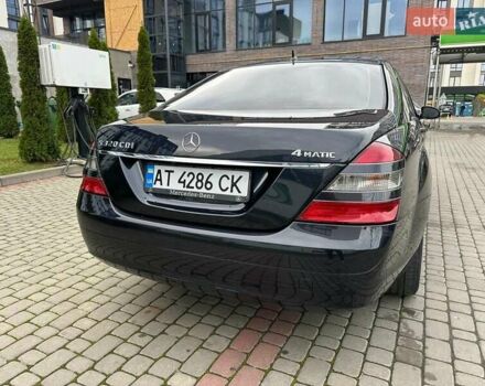 Черный Мерседес С Класс, объемом двигателя 2.99 л и пробегом 233 тыс. км за 16400 $, фото 3 на Automoto.ua