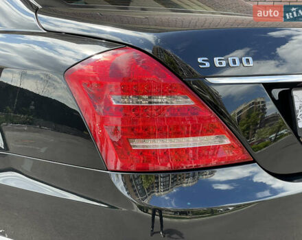 Черный Мерседес С Класс, объемом двигателя 5.5 л и пробегом 117 тыс. км за 49990 $, фото 7 на Automoto.ua