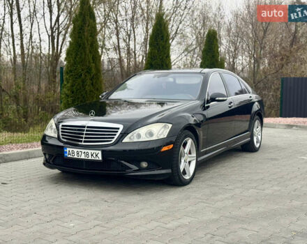 Черный Мерседес С Класс, объемом двигателя 5.46 л и пробегом 270 тыс. км за 9500 $, фото 2 на Automoto.ua