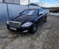 Черный Мерседес С Класс, объемом двигателя 3.5 л и пробегом 300 тыс. км за 12500 $, фото 1 на Automoto.ua
