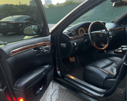 Черный Мерседес С Класс, объемом двигателя 2.99 л и пробегом 216 тыс. км за 11500 $, фото 11 на Automoto.ua