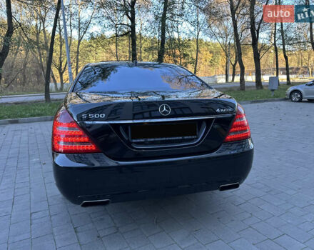 Черный Мерседес С Класс, объемом двигателя 5.5 л и пробегом 399 тыс. км за 13500 $, фото 3 на Automoto.ua
