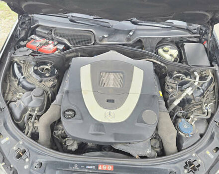 Чорний Мерседес С Клас, об'ємом двигуна 5.5 л та пробігом 260 тис. км за 12999 $, фото 9 на Automoto.ua