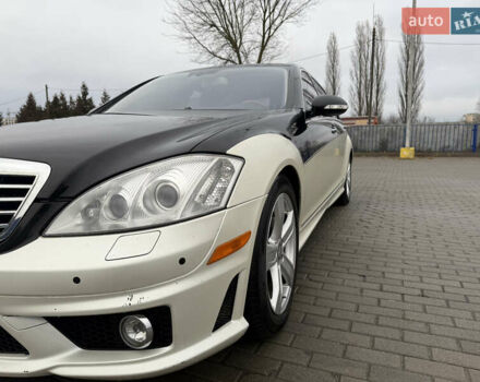 Чорний Мерседес С Клас, об'ємом двигуна 5.46 л та пробігом 245 тис. км за 8500 $, фото 7 на Automoto.ua