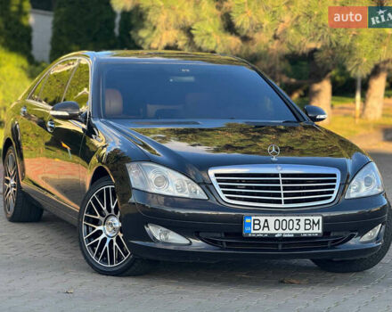 Черный Мерседес С Класс, объемом двигателя 4.66 л и пробегом 302 тыс. км за 9900 $, фото 6 на Automoto.ua
