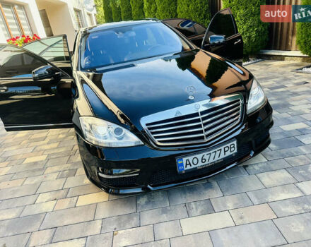 Черный Мерседес С Класс, объемом двигателя 5.5 л и пробегом 210 тыс. км за 12900 $, фото 40 на Automoto.ua