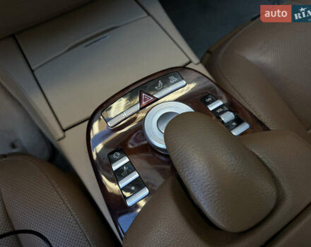 Черный Мерседес С Класс, объемом двигателя 5.46 л и пробегом 290 тыс. км за 9900 $, фото 17 на Automoto.ua