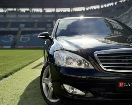 Черный Мерседес С Класс, объемом двигателя 5.5 л и пробегом 288 тыс. км за 10500 $, фото 11 на Automoto.ua