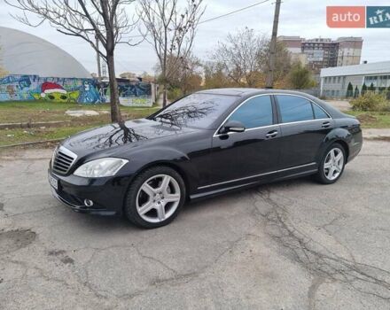 Черный Мерседес С Класс, объемом двигателя 5.5 л и пробегом 132 тыс. км за 21500 $, фото 11 на Automoto.ua