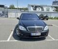 Чорний Мерседес С Клас, об'ємом двигуна 5.5 л та пробігом 262 тис. км за 13000 $, фото 1 на Automoto.ua