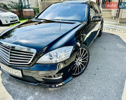 Черный Мерседес С Класс, объемом двигателя 5.5 л и пробегом 210 тыс. км за 12900 $, фото 99 на Automoto.ua
