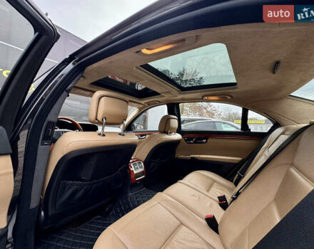 Чорний Мерседес С Клас, об'ємом двигуна 6.21 л та пробігом 138 тис. км за 14900 $, фото 21 на Automoto.ua