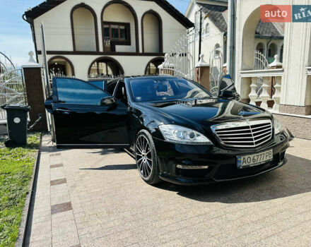 Черный Мерседес С Класс, объемом двигателя 5.5 л и пробегом 210 тыс. км за 12900 $, фото 51 на Automoto.ua