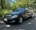 Чорний Мерседес С Клас, об'ємом двигуна 4.66 л та пробігом 587 тис. км за 9000 $, фото 1 на Automoto.ua