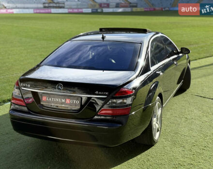Черный Мерседес С Класс, объемом двигателя 5.5 л и пробегом 288 тыс. км за 10500 $, фото 19 на Automoto.ua