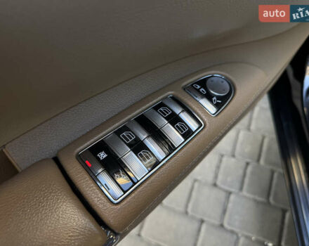 Черный Мерседес С Класс, объемом двигателя 5.46 л и пробегом 290 тыс. км за 9900 $, фото 13 на Automoto.ua