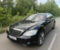 Чорний Мерседес С Клас, об'ємом двигуна 5.5 л та пробігом 255 тис. км за 9900 $, фото 1 на Automoto.ua