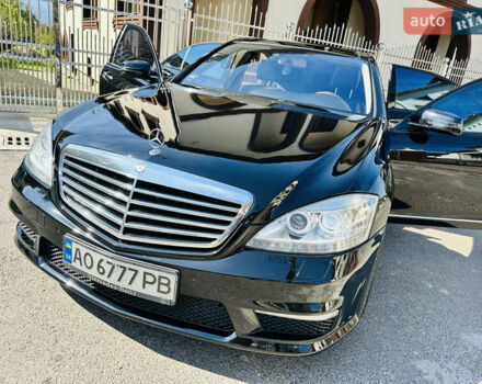 Черный Мерседес С Класс, объемом двигателя 5.5 л и пробегом 210 тыс. км за 12900 $, фото 104 на Automoto.ua