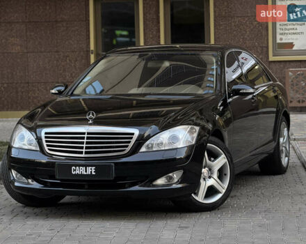 Черный Мерседес С Класс, объемом двигателя 5.5 л и пробегом 290 тыс. км за 10000 $, фото 6 на Automoto.ua