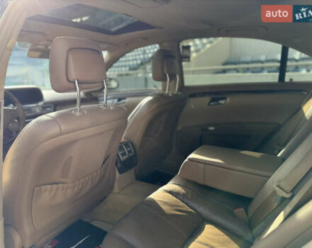 Черный Мерседес С Класс, объемом двигателя 5.5 л и пробегом 288 тыс. км за 10500 $, фото 51 на Automoto.ua