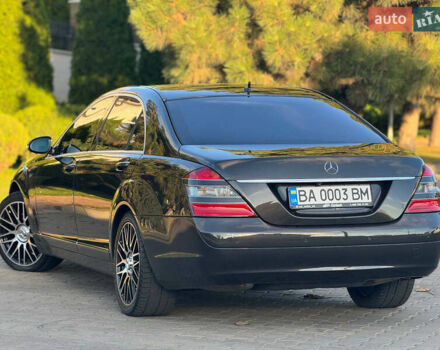Черный Мерседес С Класс, объемом двигателя 4.66 л и пробегом 302 тыс. км за 9900 $, фото 12 на Automoto.ua
