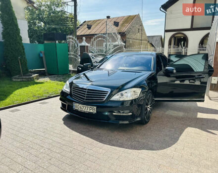 Черный Мерседес С Класс, объемом двигателя 5.5 л и пробегом 210 тыс. км за 12900 $, фото 52 на Automoto.ua
