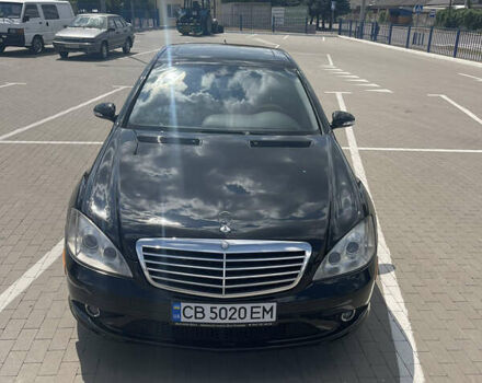 Чорний Мерседес С Клас, об'ємом двигуна 5.5 л та пробігом 260 тис. км за 12999 $, фото 43 на Automoto.ua