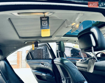 Черный Мерседес С Класс, объемом двигателя 5.5 л и пробегом 210 тыс. км за 12900 $, фото 23 на Automoto.ua