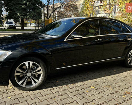 Мерседес С Клас 2008 у Чернівцях на Automoto.ua Чорний Мерседес С Клас, об'ємом двигуна 3.5 л та пробігом 273 тис. км за 11800 $, фото 8 на Automoto.ua