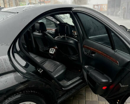 Черный Мерседес С Класс, объемом двигателя 2.99 л и пробегом 300 тыс. км за 10500 $, фото 16 на Automoto.ua