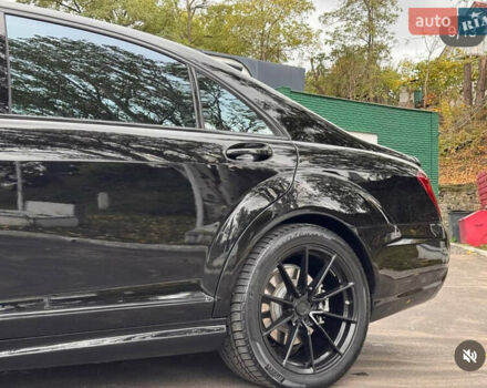 Черный Мерседес С Класс, объемом двигателя 5.46 л и пробегом 258 тыс. км за 15000 $, фото 8 на Automoto.ua