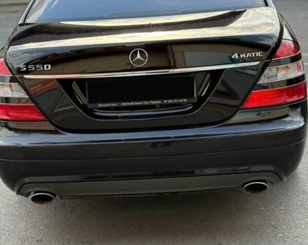 Черный Мерседес С Класс, объемом двигателя 5.46 л и пробегом 440 тыс. км за 10000 $, фото 4 на Automoto.ua
