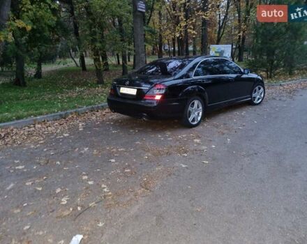 Черный Мерседес С Класс, объемом двигателя 5.5 л и пробегом 132 тыс. км за 21500 $, фото 4 на Automoto.ua