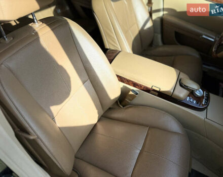 Черный Мерседес С Класс, объемом двигателя 5.5 л и пробегом 288 тыс. км за 10500 $, фото 38 на Automoto.ua