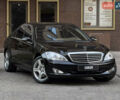 Черный Мерседес С Класс, объемом двигателя 5.5 л и пробегом 290 тыс. км за 10000 $, фото 2 на Automoto.ua
