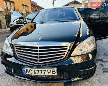 Черный Мерседес С Класс, объемом двигателя 5.5 л и пробегом 210 тыс. км за 12900 $, фото 129 на Automoto.ua