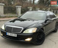 Черный Мерседес С Класс, объемом двигателя 5.5 л и пробегом 238 тыс. км за 10000 $, фото 30 на Automoto.ua