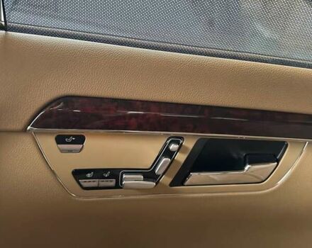 Чорний Мерседес С Клас, об'ємом двигуна 5.5 л та пробігом 180 тис. км за 13500 $, фото 12 на Automoto.ua