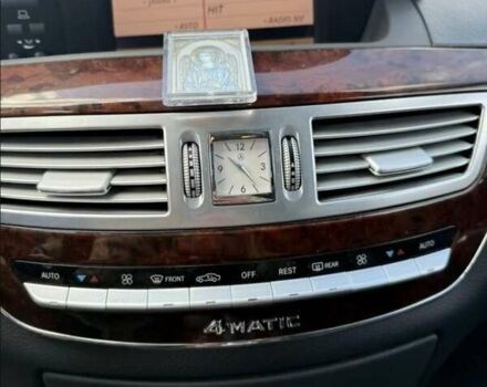 Черный Мерседес С Класс, объемом двигателя 5.46 л и пробегом 440 тыс. км за 10000 $, фото 17 на Automoto.ua