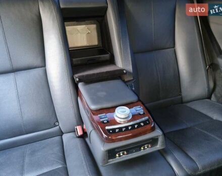 Черный Мерседес С Класс, объемом двигателя 5.5 л и пробегом 132 тыс. км за 21500 $, фото 21 на Automoto.ua